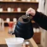 ⁦هاريو ابريق الترشيح بوينو ستينليس ستيل اسود 1.2 لتر⁩ - الصورة ⁦5⁩