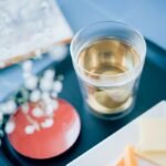 ⁦كوب زجاج مع غطاء من هاريو - اصدار هيريزاكي⁩ - الصورة ⁦4⁩